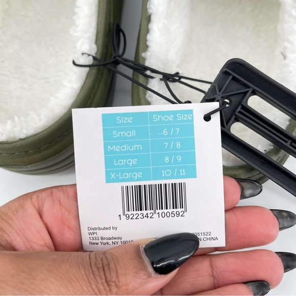 Hello Soho Women’s Olive Green Faux Fur Cozy Lined EVA Slip On Clogs Medium 7/8 - Picture 12 of 13